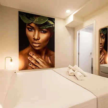Cortes Suites By Concept Flats Valencia Exterior photo